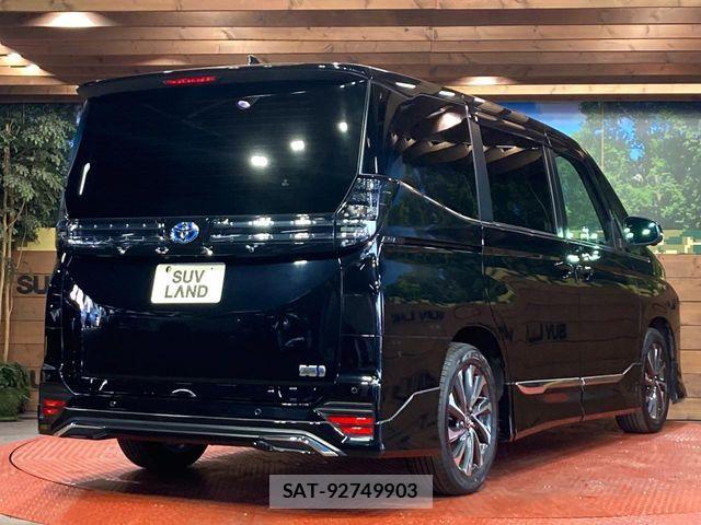 Toyota VOXY HYBRID 2023-09 6999122-16