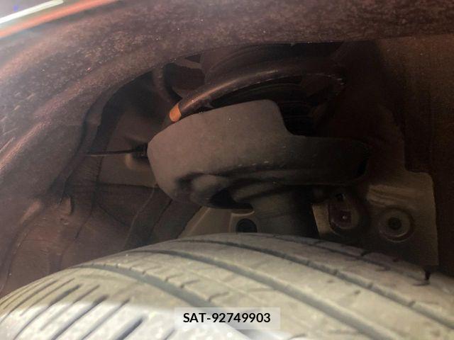 Toyota VOXY HYBRID 2023-09 6999122-19