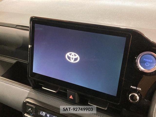 Toyota VOXY HYBRID 2023-09 6999122-2