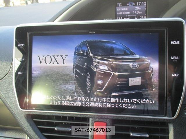 Toyota VOXY HYBRID 2021-06 6999139-11