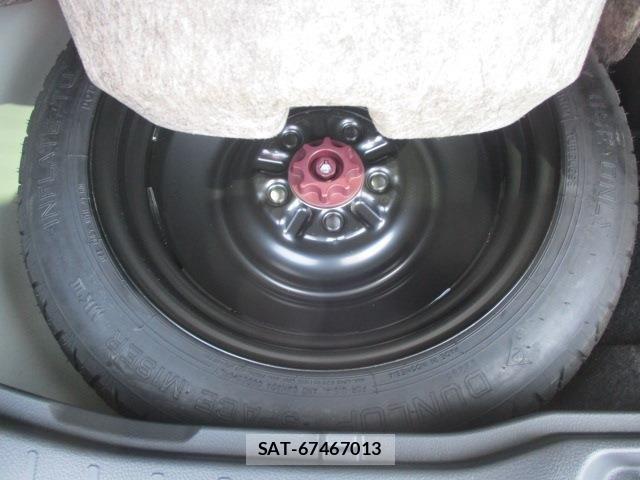 Toyota VOXY HYBRID 2021-06 6999139-14