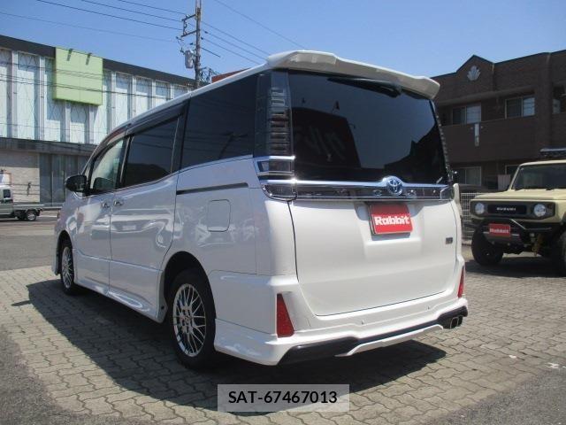 Toyota VOXY HYBRID 2021-06 6999139-5