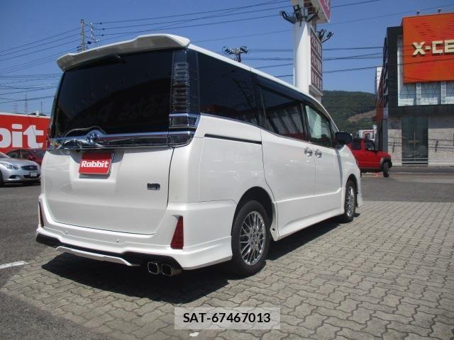 Toyota VOXY HYBRID 2021-06 6999139-6