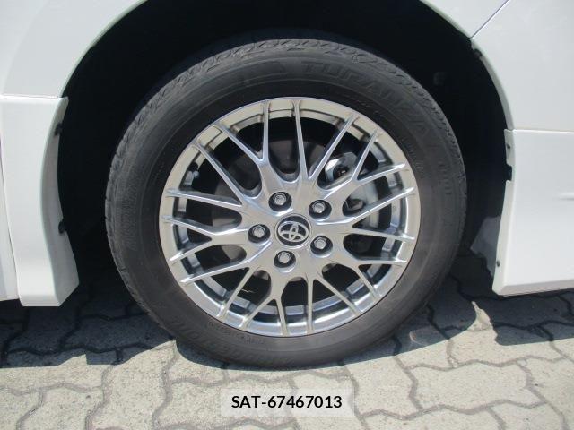 Toyota VOXY HYBRID 2021-06 6999139-7