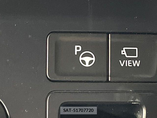 Toyota VOXY HYBRID 2024-03 6999123-6