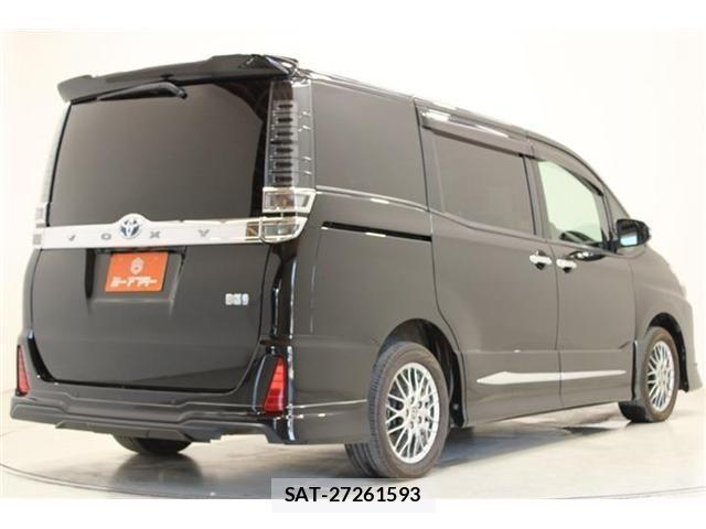 Toyota VOXY HYBRID 2020-11 6999146-11