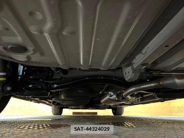 Toyota VOXY HYBRID 2023-09 6999134-18