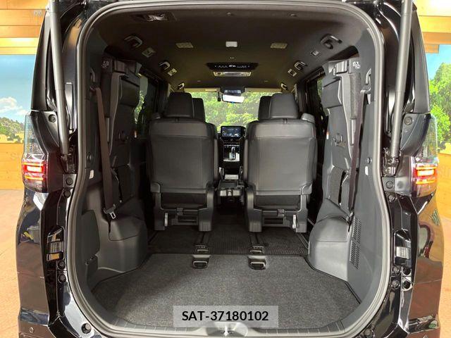 Toyota VOXY HYBRID 2025-10 6999120-10