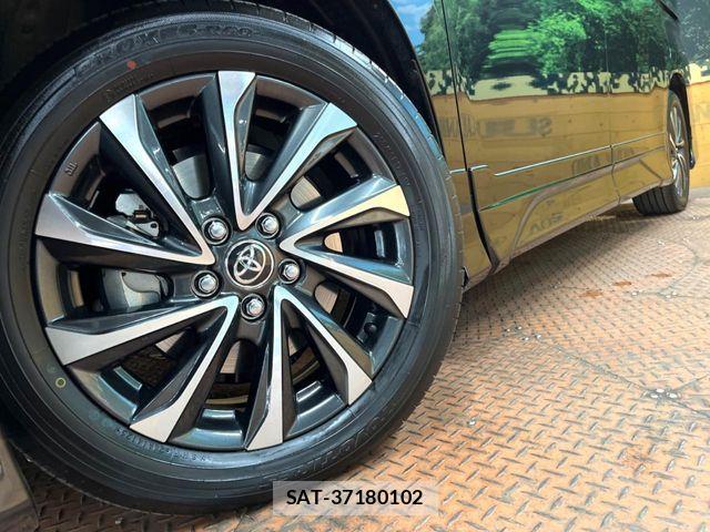 Toyota VOXY HYBRID 2025-10 6999120-12