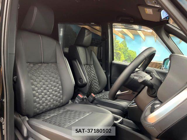 Toyota VOXY HYBRID 2025-10 6999120-7