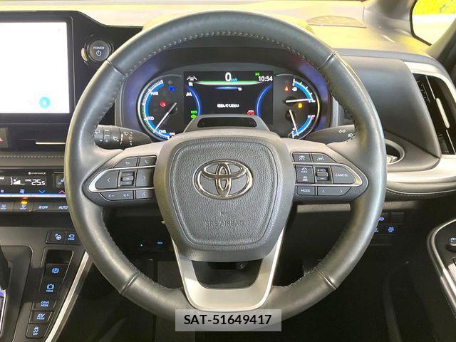 Toyota VOXY HYBRID 2024-08 6999128-11