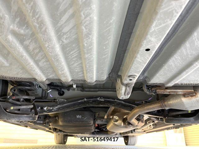 Toyota VOXY HYBRID 2024-08 6999128-18