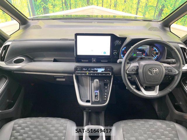 Toyota VOXY HYBRID 2024-08 6999128-1