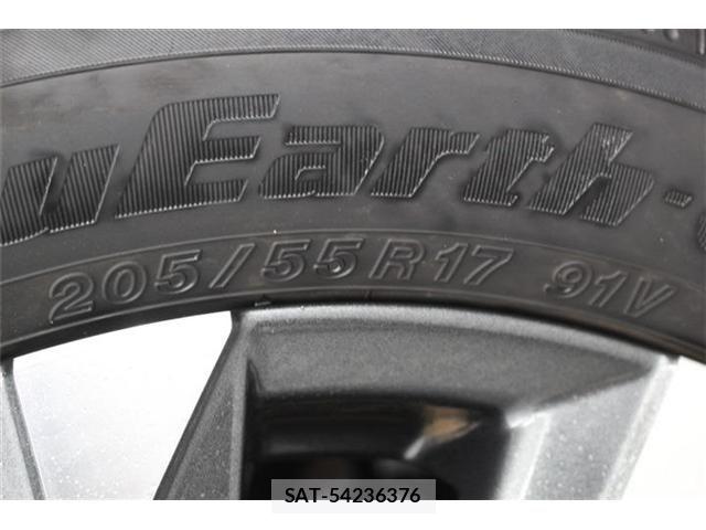 Toyota VOXY HYBRID 2024-06 7021878-21