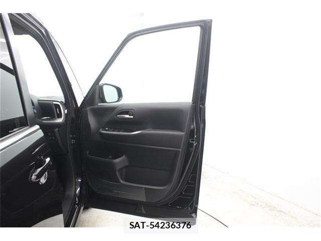 Toyota VOXY HYBRID 2024-06 7021878-29