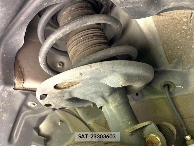Toyota VOXY HYBRID 2021-11 7021883-19