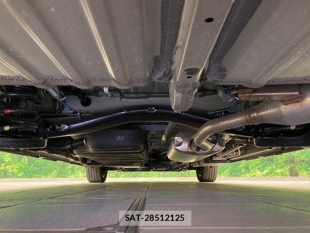 Toyota VOXY HYBRID 2023-06 7021879-18