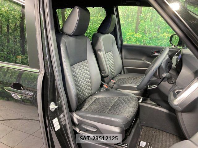 Toyota VOXY HYBRID 2023-06 7021879-7
