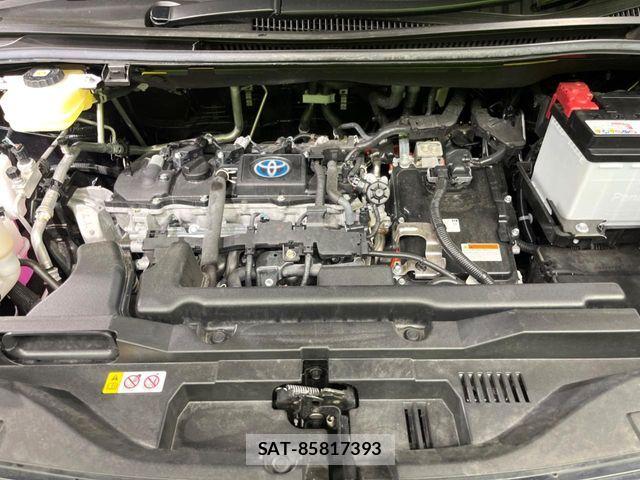 Toyota VOXY HYBRID 2024-03 7021882-18