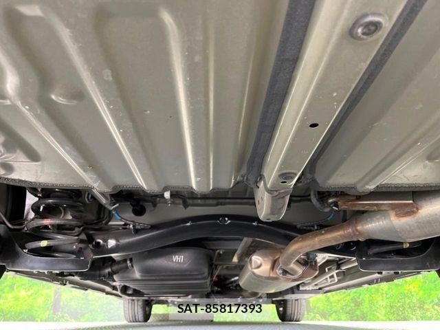 Toyota VOXY HYBRID 2024-03 7021882-19