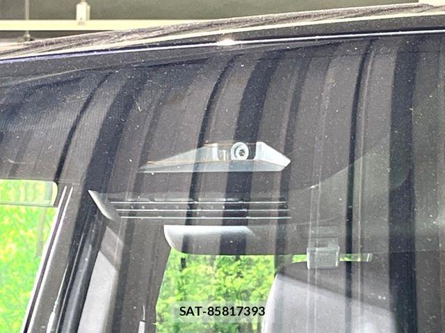 Toyota VOXY HYBRID 2024-03 7021882-6