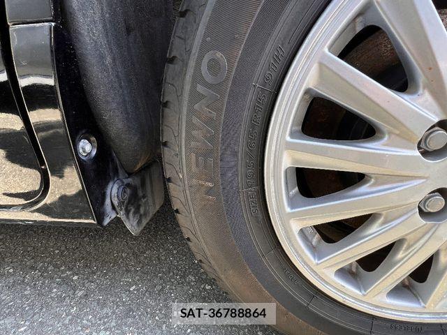 Toyota VOXY HYBRID 2015-05 7021888-4
