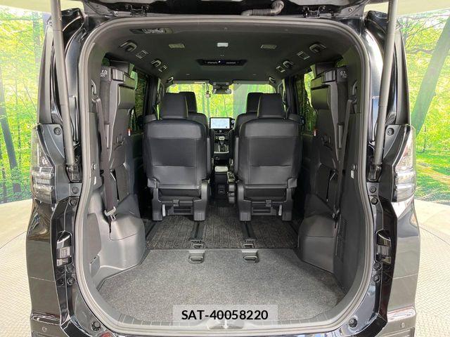 Toyota VOXY HYBRID 2022-07 7021876-10