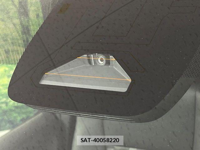 Toyota VOXY HYBRID 2022-07 7021876-4