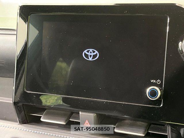 Toyota VOXY HYBRID 2022-04 7061355-2