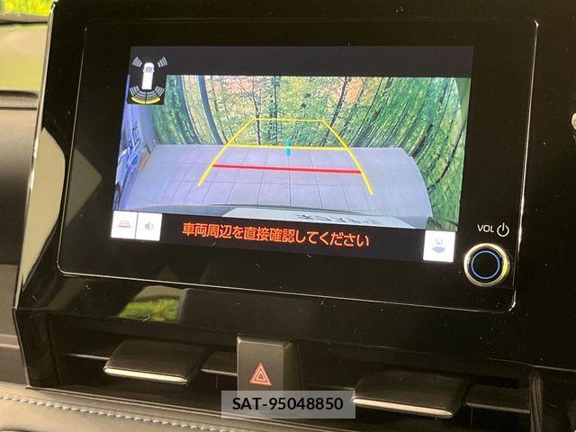 Toyota VOXY HYBRID 2022-04 7061355-3