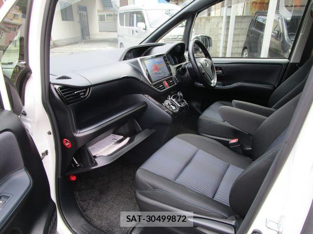 Toyota VOXY HYBRID 2016-10 7061362-13