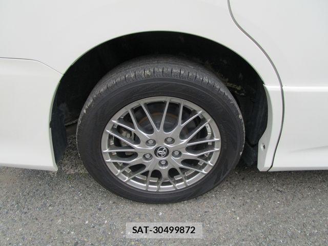 Toyota VOXY HYBRID 2016-10 7061362-21