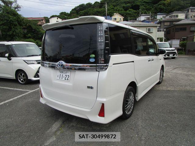 Toyota VOXY HYBRID 2016-10 7061362-2