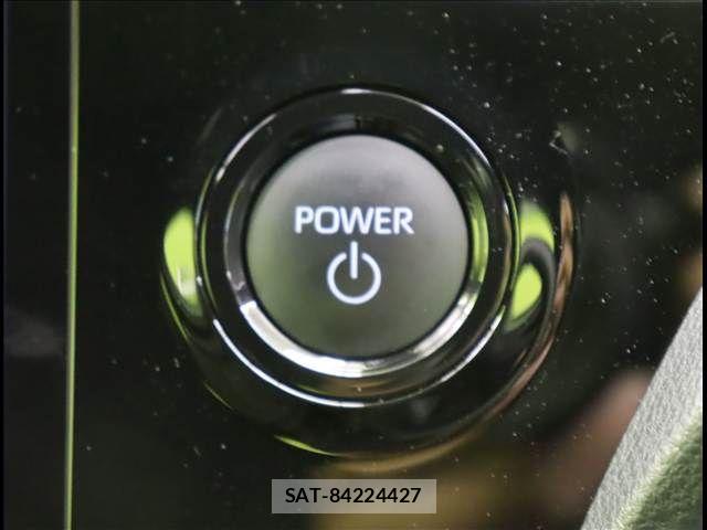 Toyota VOXY HYBRID 2024-08 7061356-11