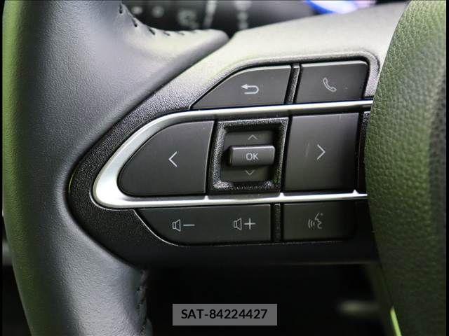 Toyota VOXY HYBRID 2024-08 7061356-15