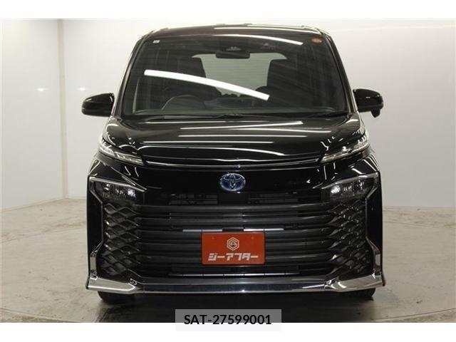 Toyota VOXY HYBRID 2022-04 7061358-1