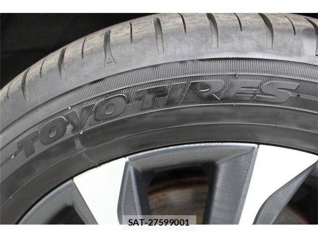 Toyota VOXY HYBRID 2022-04 7061358-20