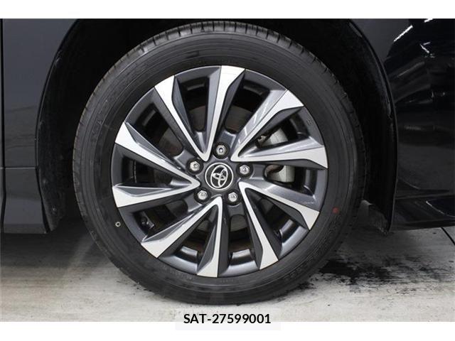 Toyota VOXY HYBRID 2022-04 7061358-22