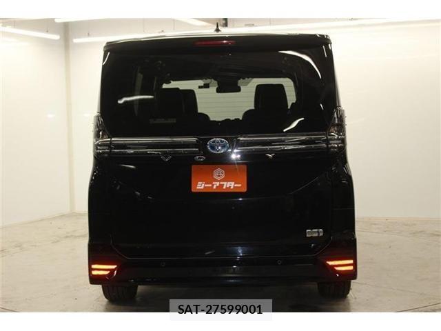 Toyota VOXY HYBRID 2022-04 7061358-5