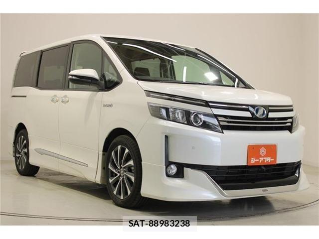 Toyota VOXY HYBRID 2014-06 7061367-5