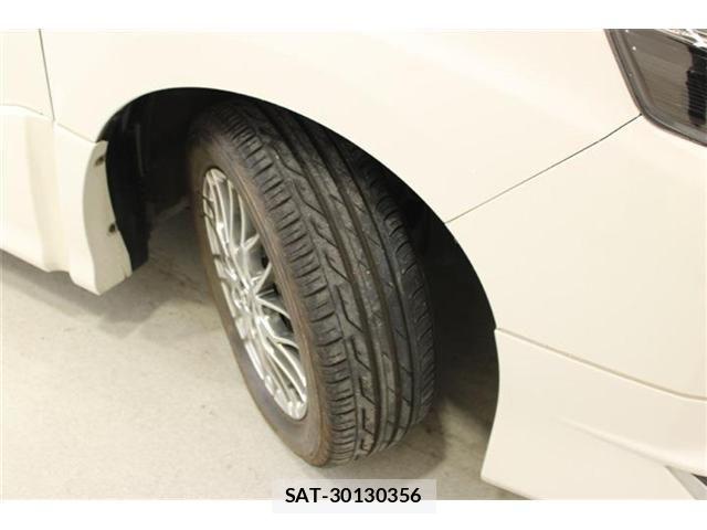 Toyota VOXY HYBRID 2018-05 7061361-28