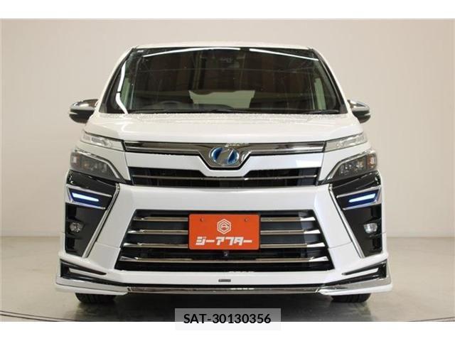 Toyota VOXY HYBRID 2018-05 7061361-7