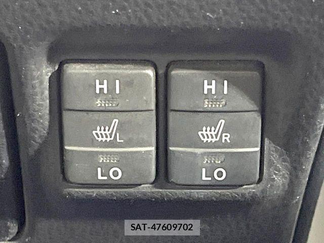 Toyota VOXY HYBRID 2015-01 7061371-6