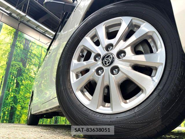 Toyota VOXY HYBRID 2019-05 7061363-13