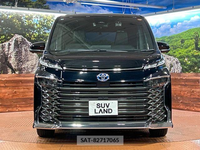 Toyota VOXY HYBRID 2025-02 7061348-13