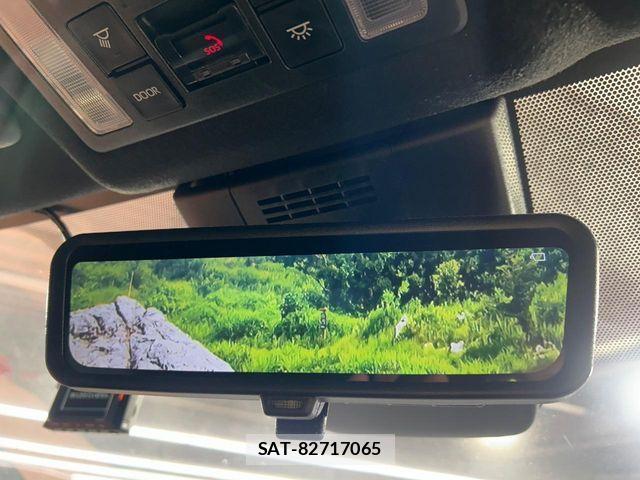 Toyota VOXY HYBRID 2025-02 7061348-4