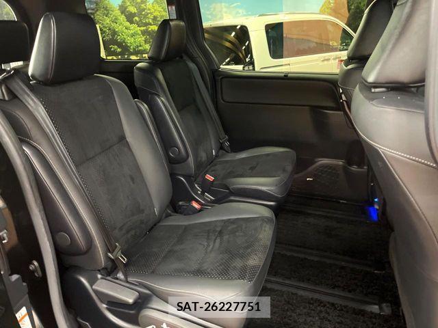 Toyota VOXY HYBRID 2020-11 7061354-9