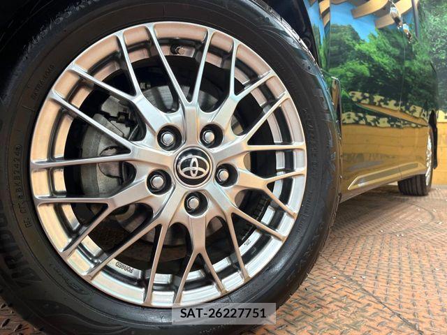 Toyota VOXY HYBRID 2020-11 7061354-12