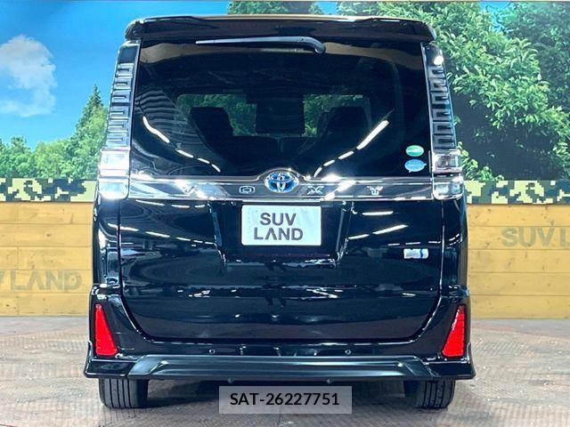 Toyota VOXY HYBRID 2020-11 7061354-14