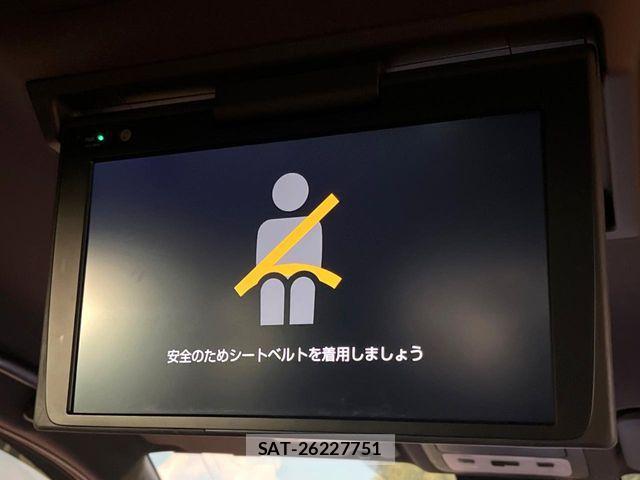 Toyota VOXY HYBRID 2020-11 7061354-3